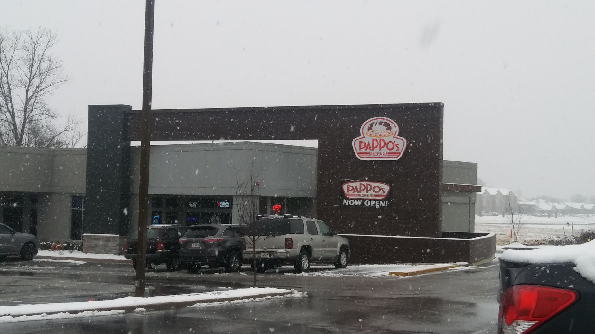Pappo's Pizza Storefront